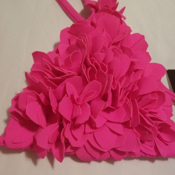 swimsuit - Picture 3 of 3